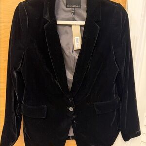 Banana Republic Women's Elegant Black Velvet Blazer